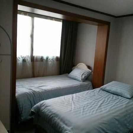 K Star Road Guesthouse - Hostel Σεούλ Εξωτερικό φωτογραφία