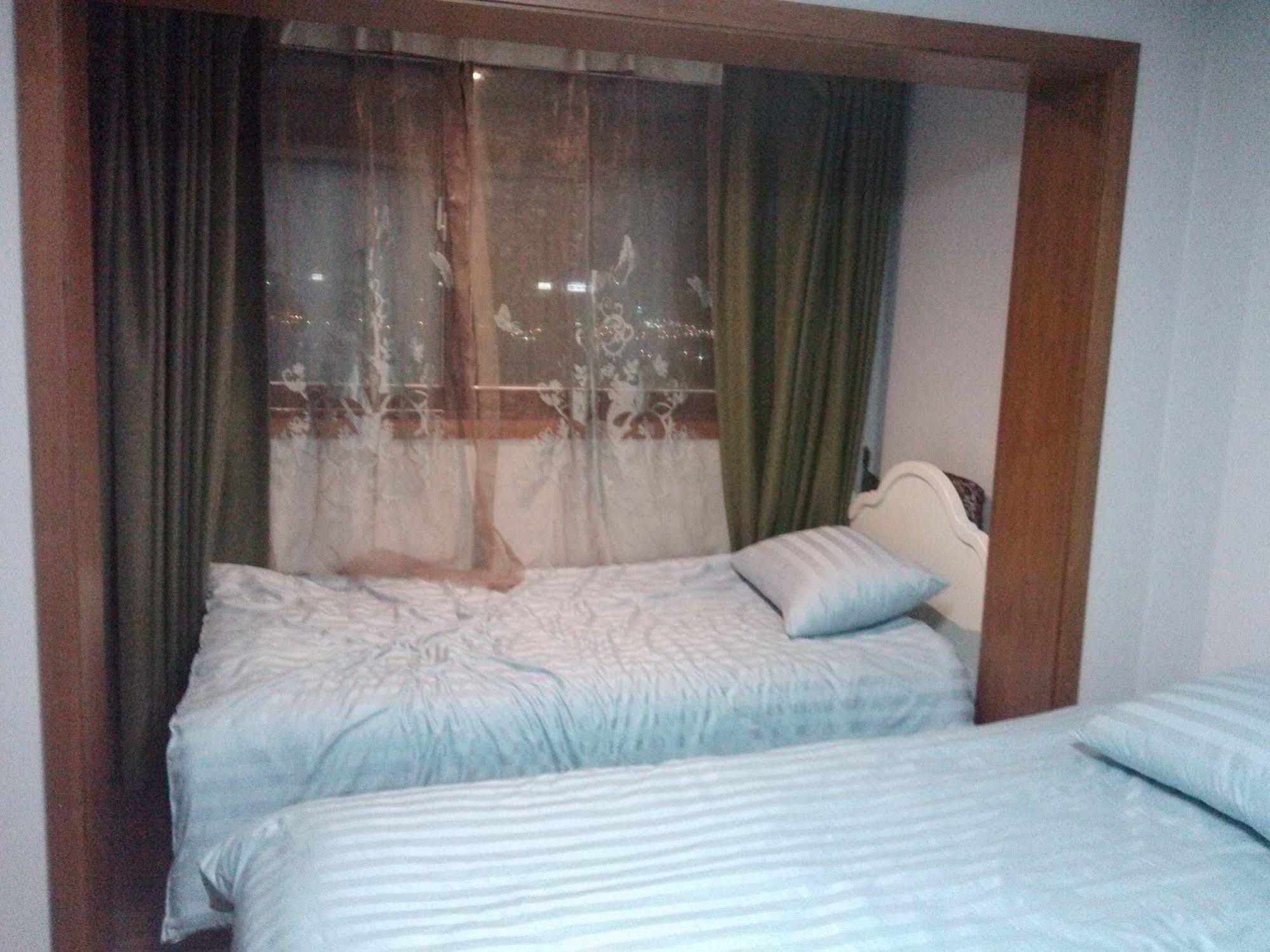 K Star Road Guesthouse - Hostel Σεούλ Εξωτερικό φωτογραφία