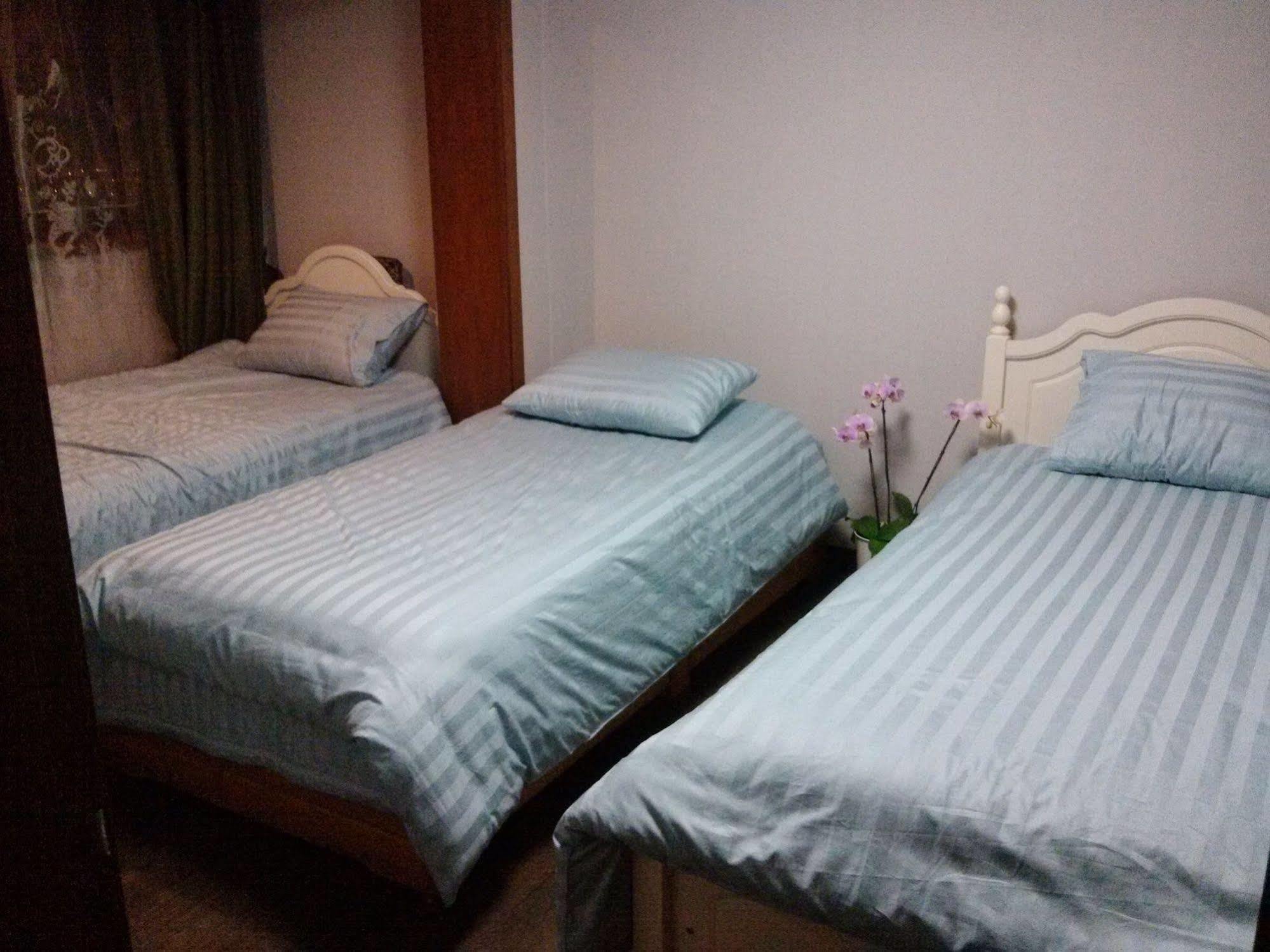 K Star Road Guesthouse - Hostel Σεούλ Εξωτερικό φωτογραφία