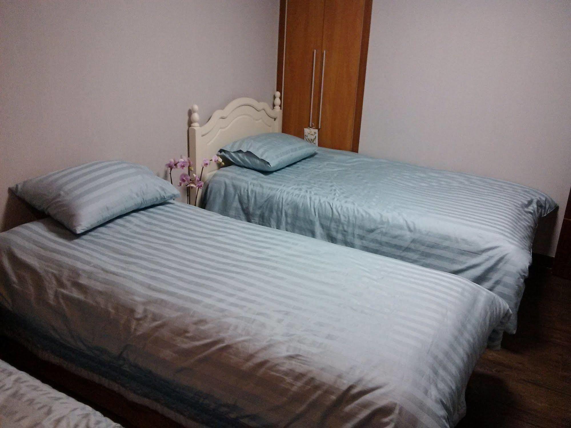 K Star Road Guesthouse - Hostel Σεούλ Εξωτερικό φωτογραφία